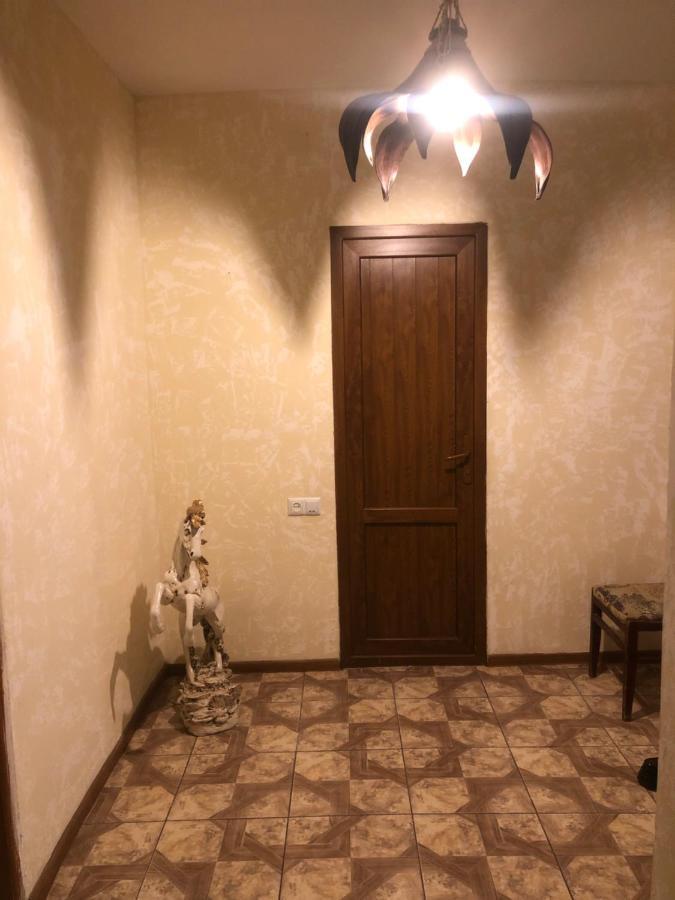 יירבאן Villa Next To Victory Park מראה חיצוני תמונה