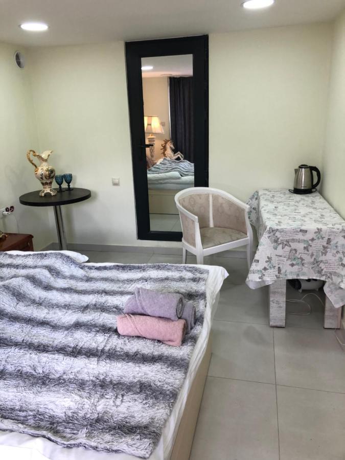 יירבאן Villa Next To Victory Park מראה חיצוני תמונה