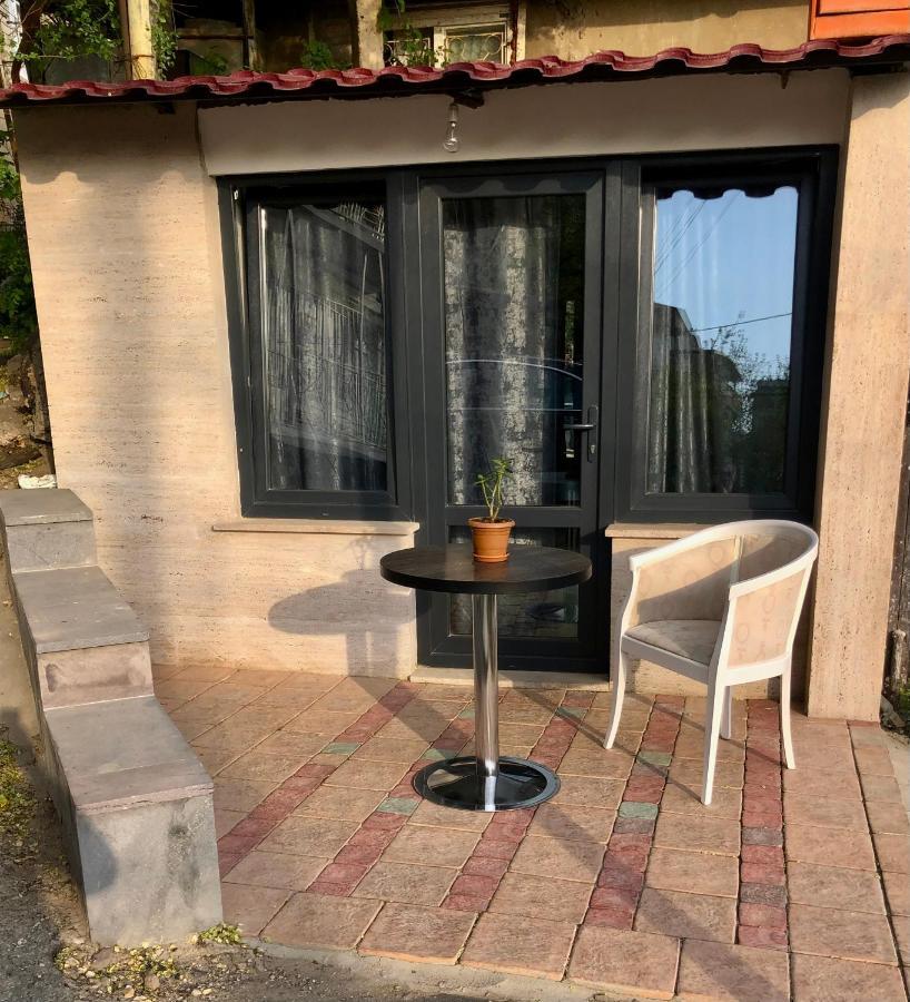 יירבאן Villa Next To Victory Park מראה חיצוני תמונה