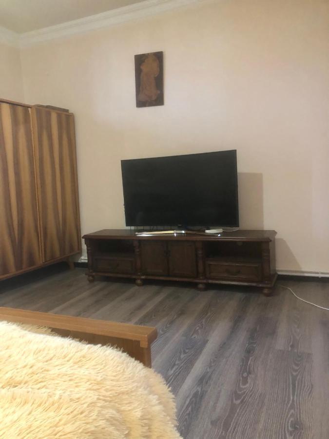 יירבאן Villa Next To Victory Park מראה חיצוני תמונה