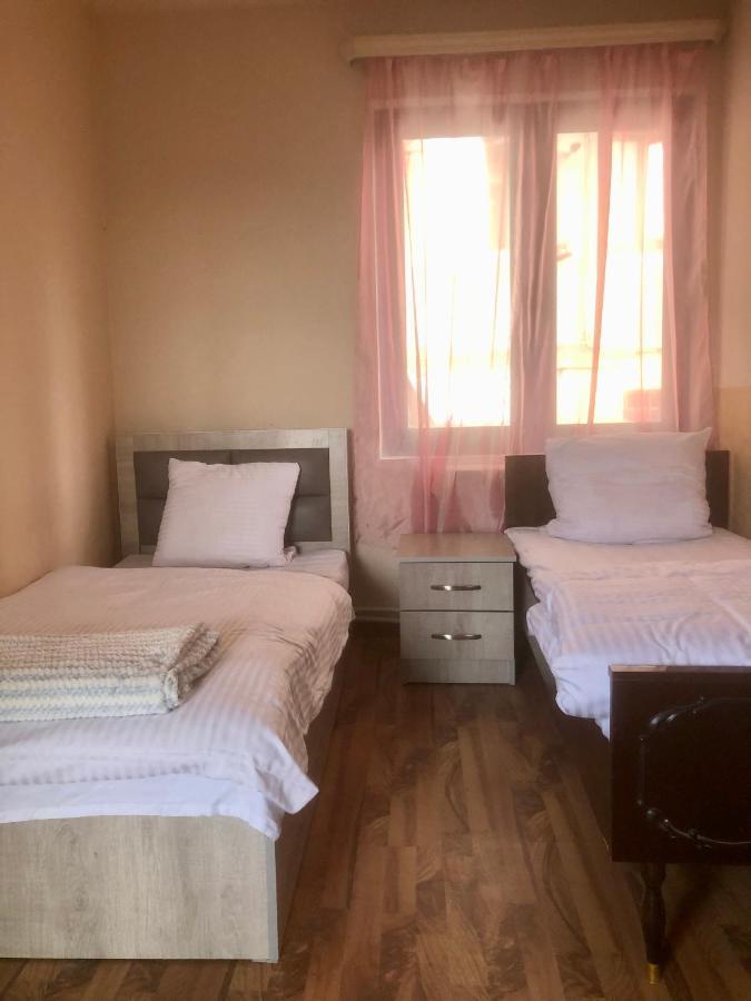 יירבאן Villa Next To Victory Park מראה חיצוני תמונה